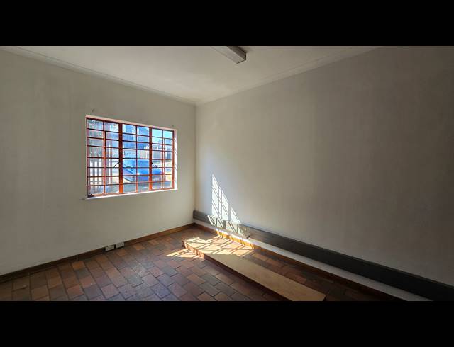 465M² WAREHOUSE TO LET IN SEBENZA